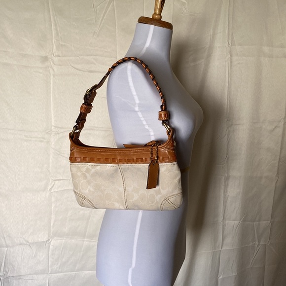 Coach shoulder bag - Picture 4 of 7